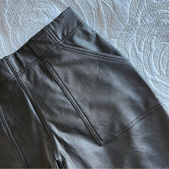 SPANX - Leather-Like Jogger - Black - Picture 5 of 13